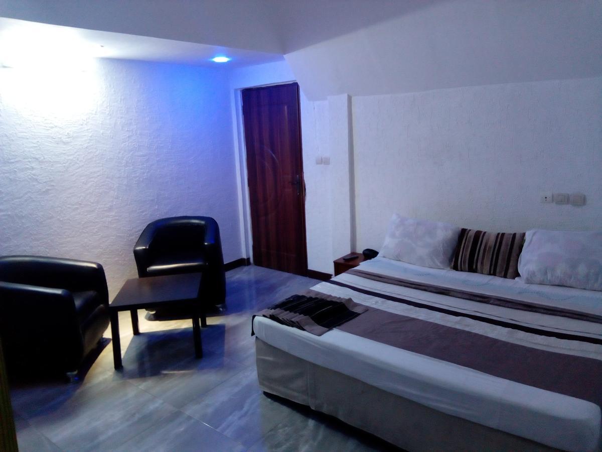 Senateur Hotel Agontinkon Котону Экстерьер фото
