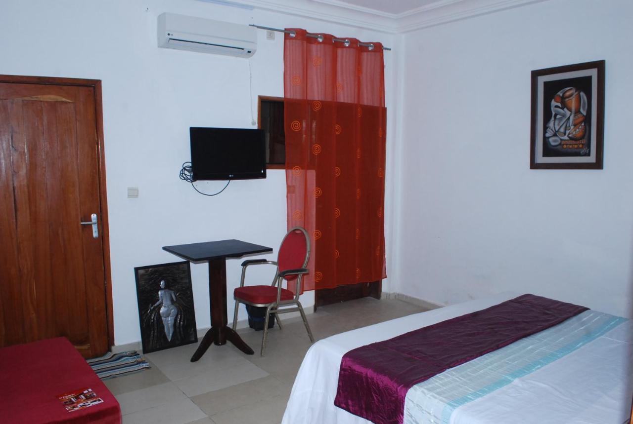 Senateur Hotel Agontinkon Котону Экстерьер фото