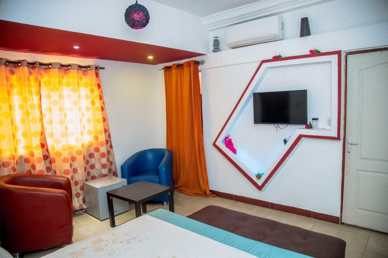 Senateur Hotel Agontinkon Котону Экстерьер фото