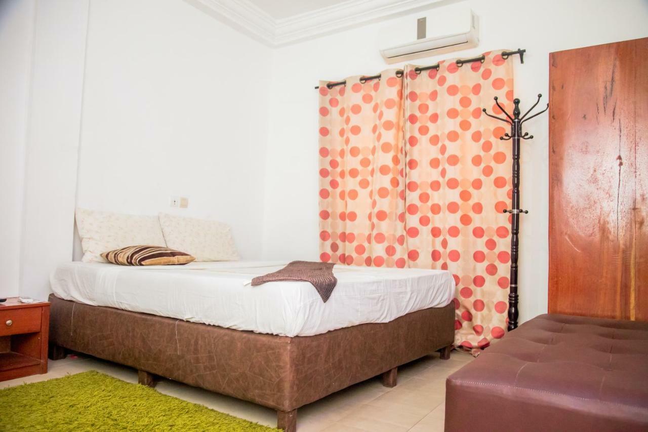 Senateur Hotel Agontinkon Котону Экстерьер фото